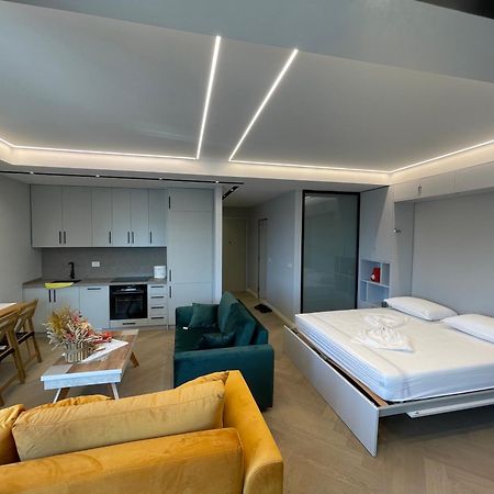 Luxury One Bedroom Apartment 티라나 외부 사진