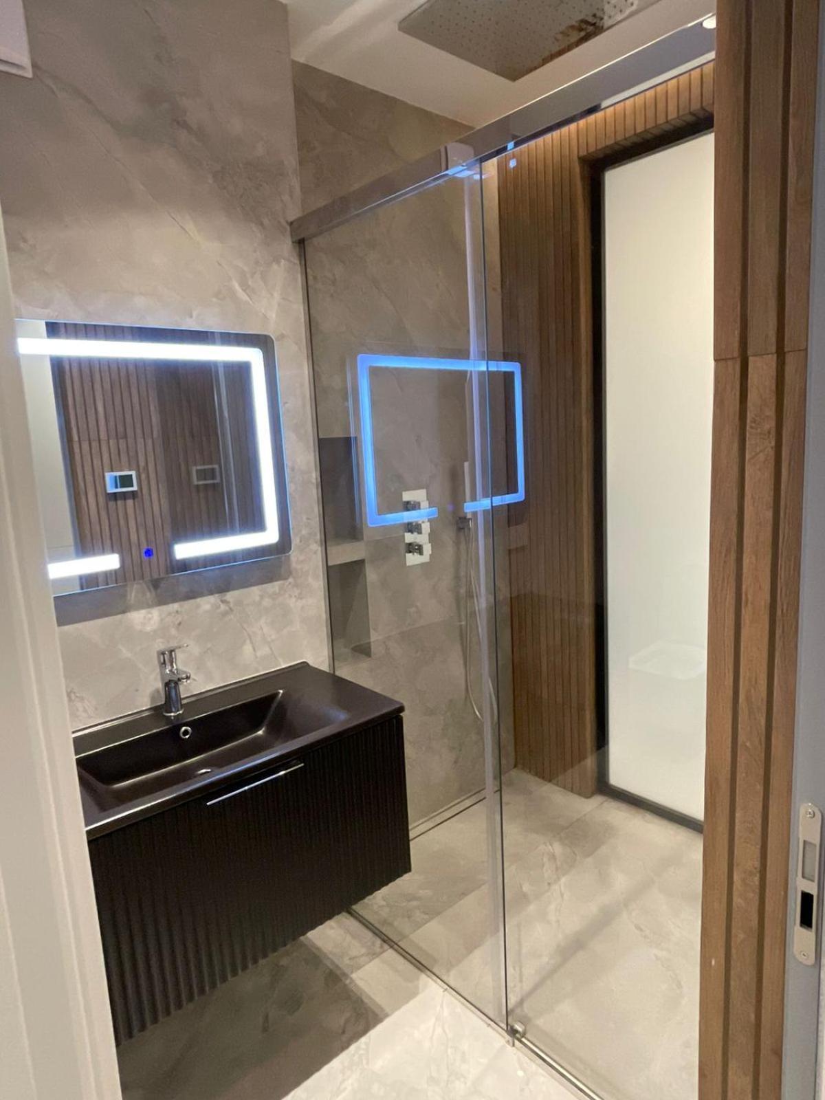 Luxury One Bedroom Apartment 티라나 외부 사진