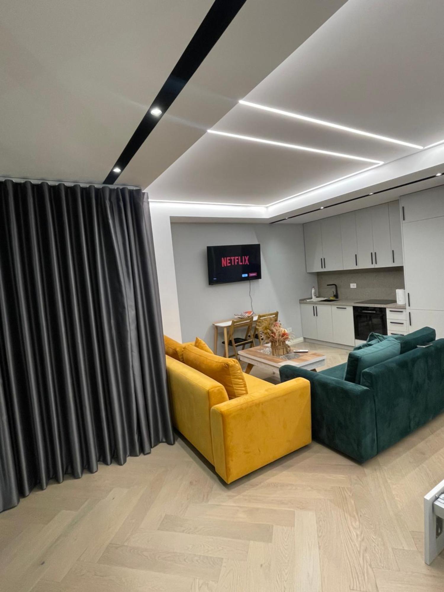 Luxury One Bedroom Apartment 티라나 외부 사진